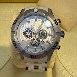 Invicta Star Wars STORMTROOPER #26552 Watch. In need of a battery.